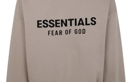 Essentials Crewneck The Ultimate Guide to Style and Comfort