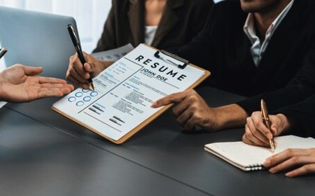 Why Choosing the Right Job Consultant in Delhi Like Infinity Exists Can Transform Your Career Path