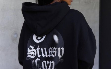 Wearing a Stussy Hoodie? You’re Already Winning at Street Style