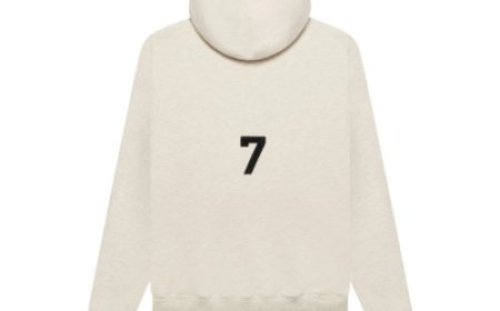 Modern Essentials Hoodie – Neutral Colors, Bold Fit