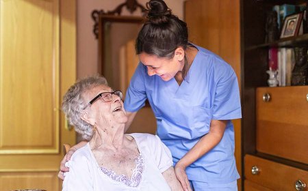 The Real Difference Between Hourly Care and Live-In Care Explained