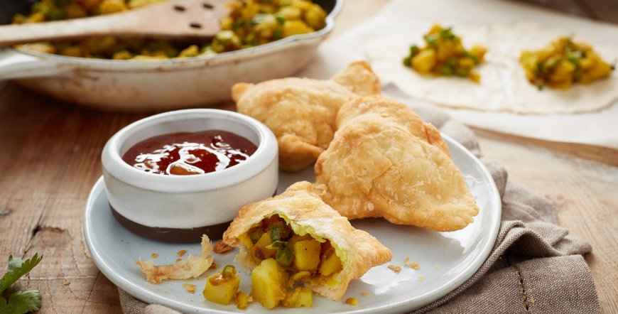 Crispy Vegetable Samosa: A Taste of India Loved in the USA