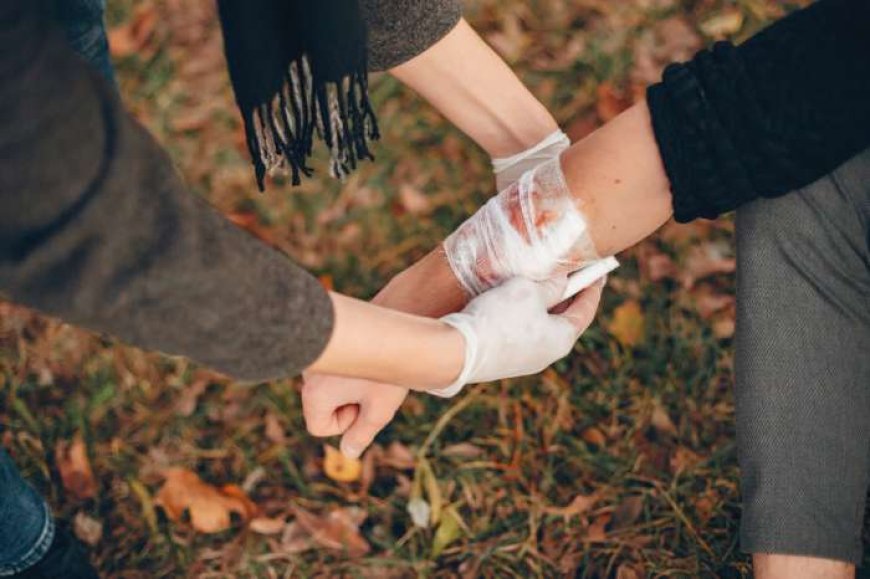 Healthy vs Infected Wounds: What You Need to Know for Proper Care